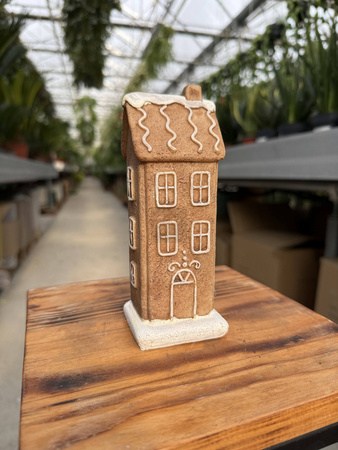 DOMEK PIERNIK WYSOKI