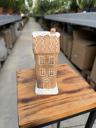 DOMEK PIERNIK WYSOKI