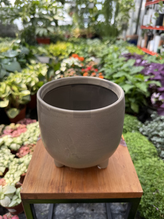 OSŁONKA CERAMICZNA SZARA NA NÓŻKACH P13